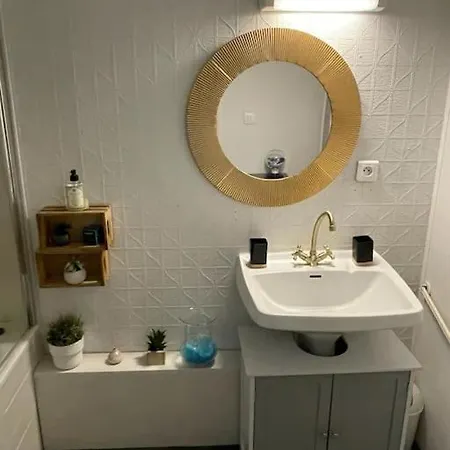 Apartment T2 Proche Du Centre *